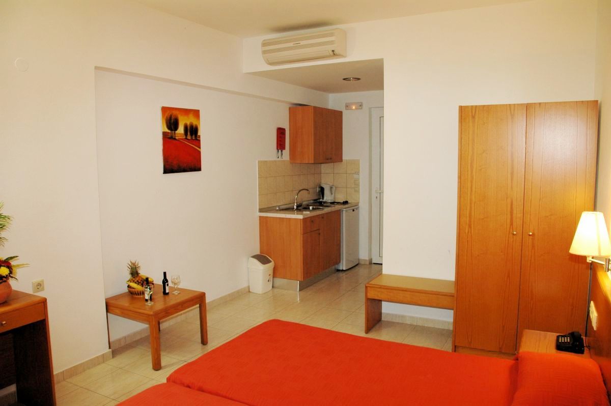 Lindos Nest Aparthotel Pefki  Exterior photo